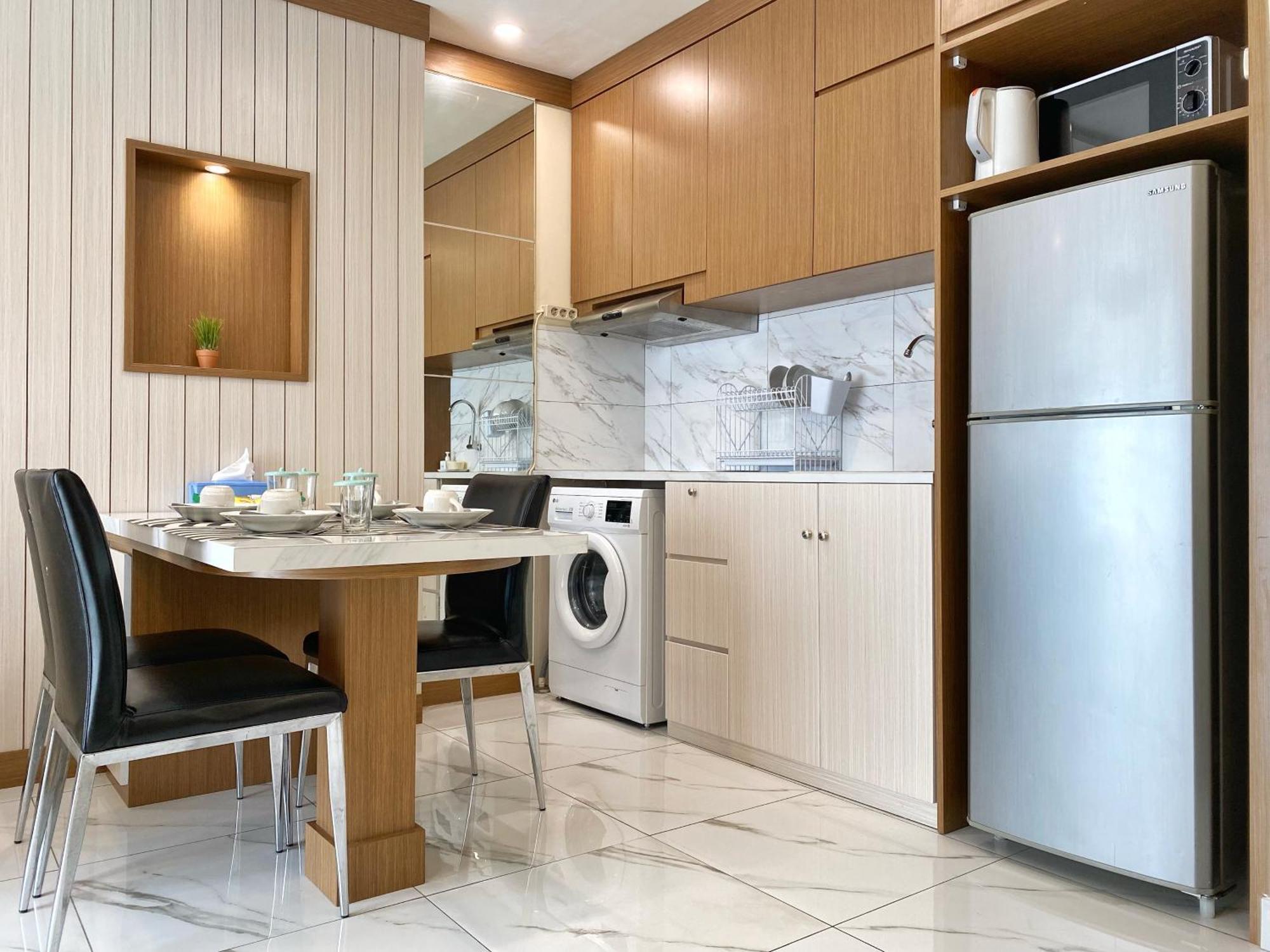 Ravarine Suite Apartment Giacarta Esterno foto