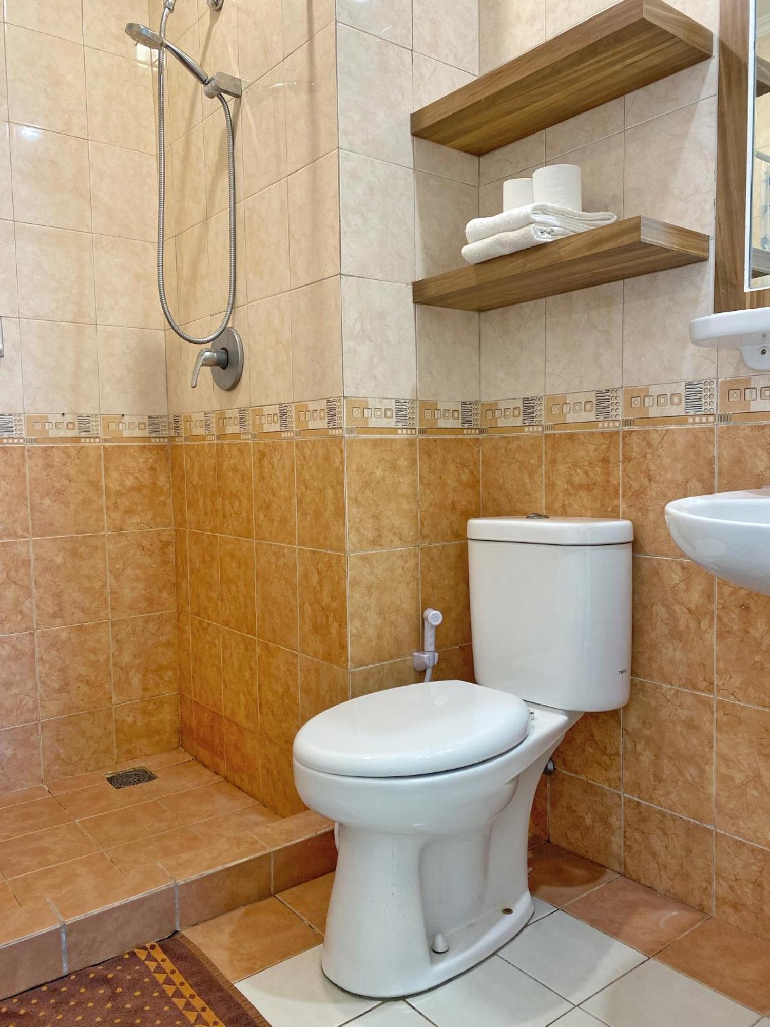 Ravarine Suite Apartment Giacarta Esterno foto